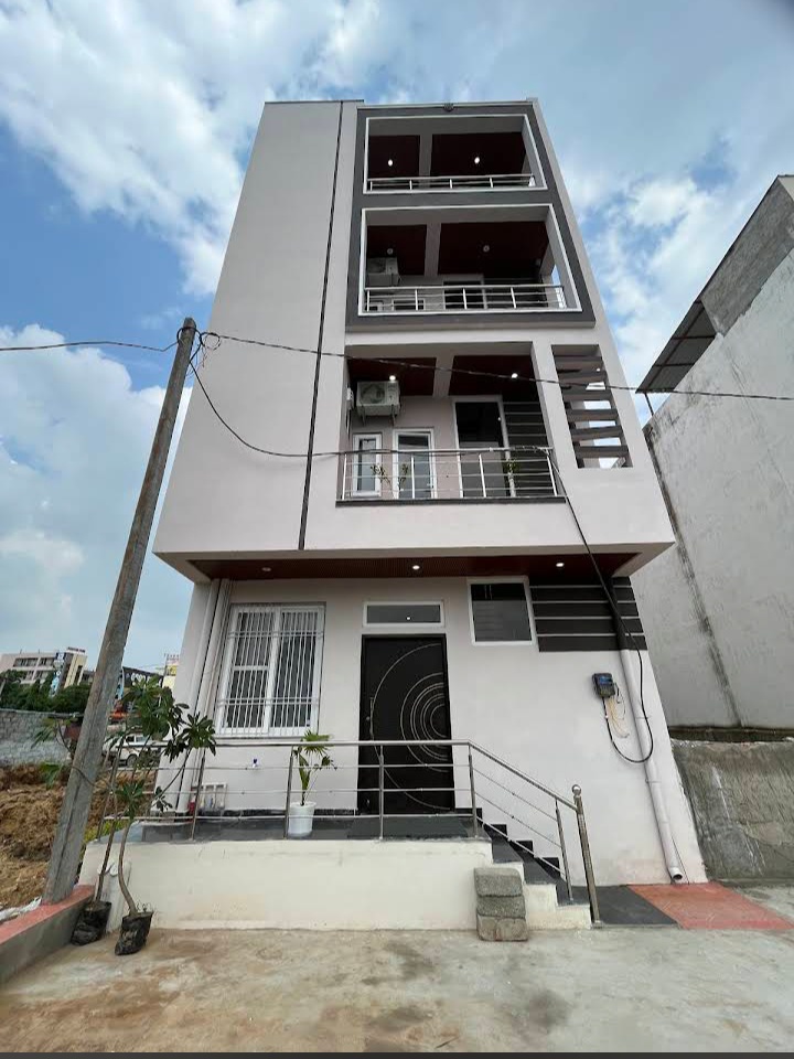  PG for sale in Jaipur having rental Income 36 Lakh slider image
